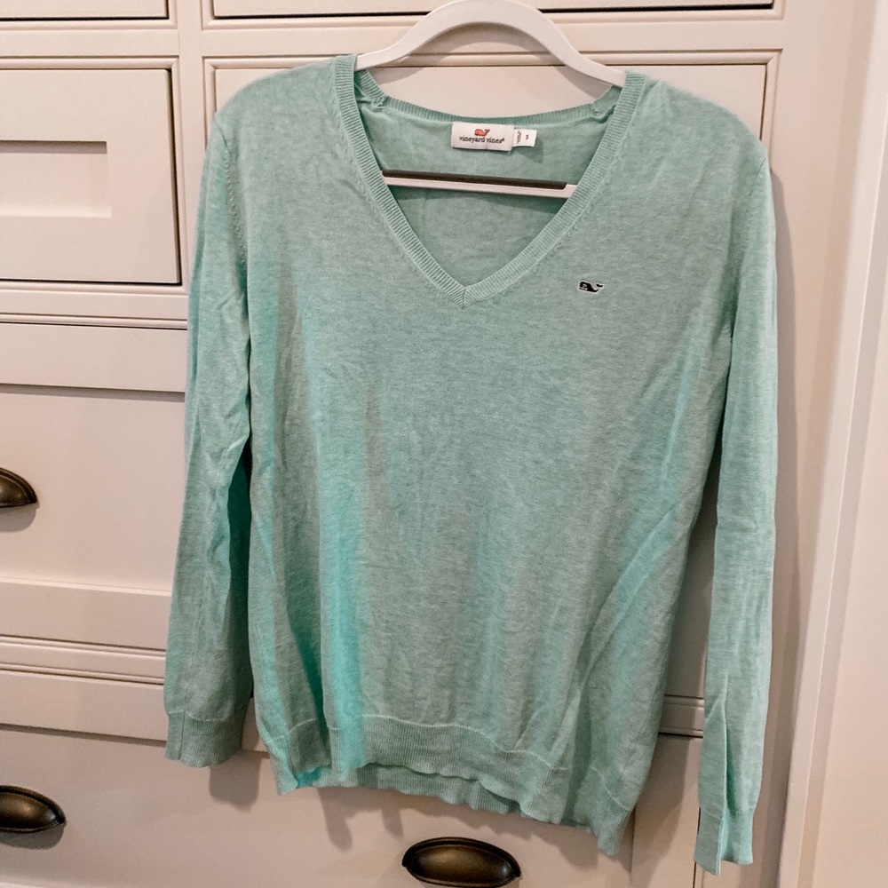 Vineyard vines sweater